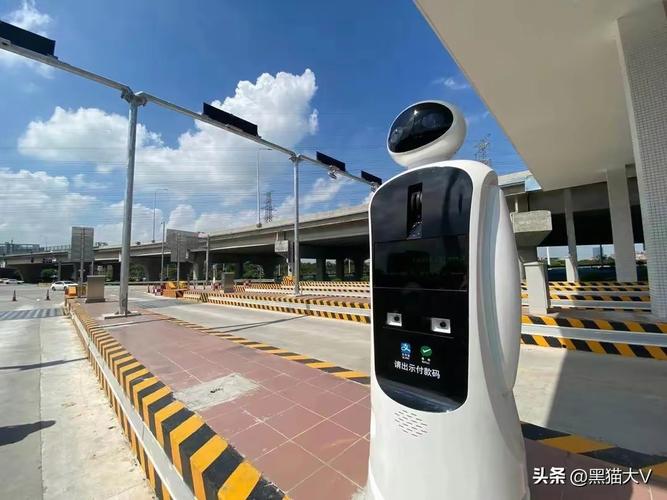 高速公路收费机器人:未来出行的智能伙伴